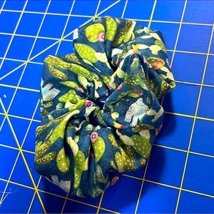 Cactus scrunchie